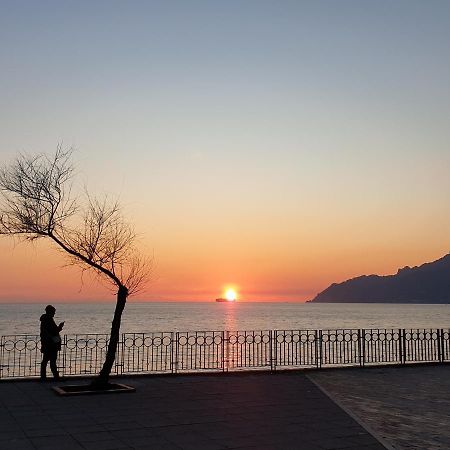 Doralice Comfort House Free Private Parking Villa Salerno Dış mekan fotoğraf