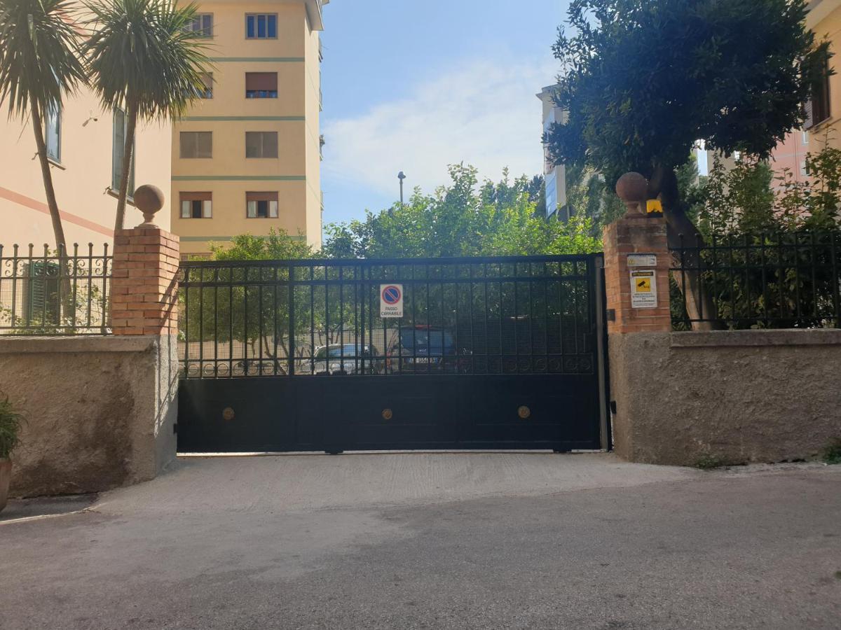 Doralice Comfort House Free Private Parking Villa Salerno Dış mekan fotoğraf